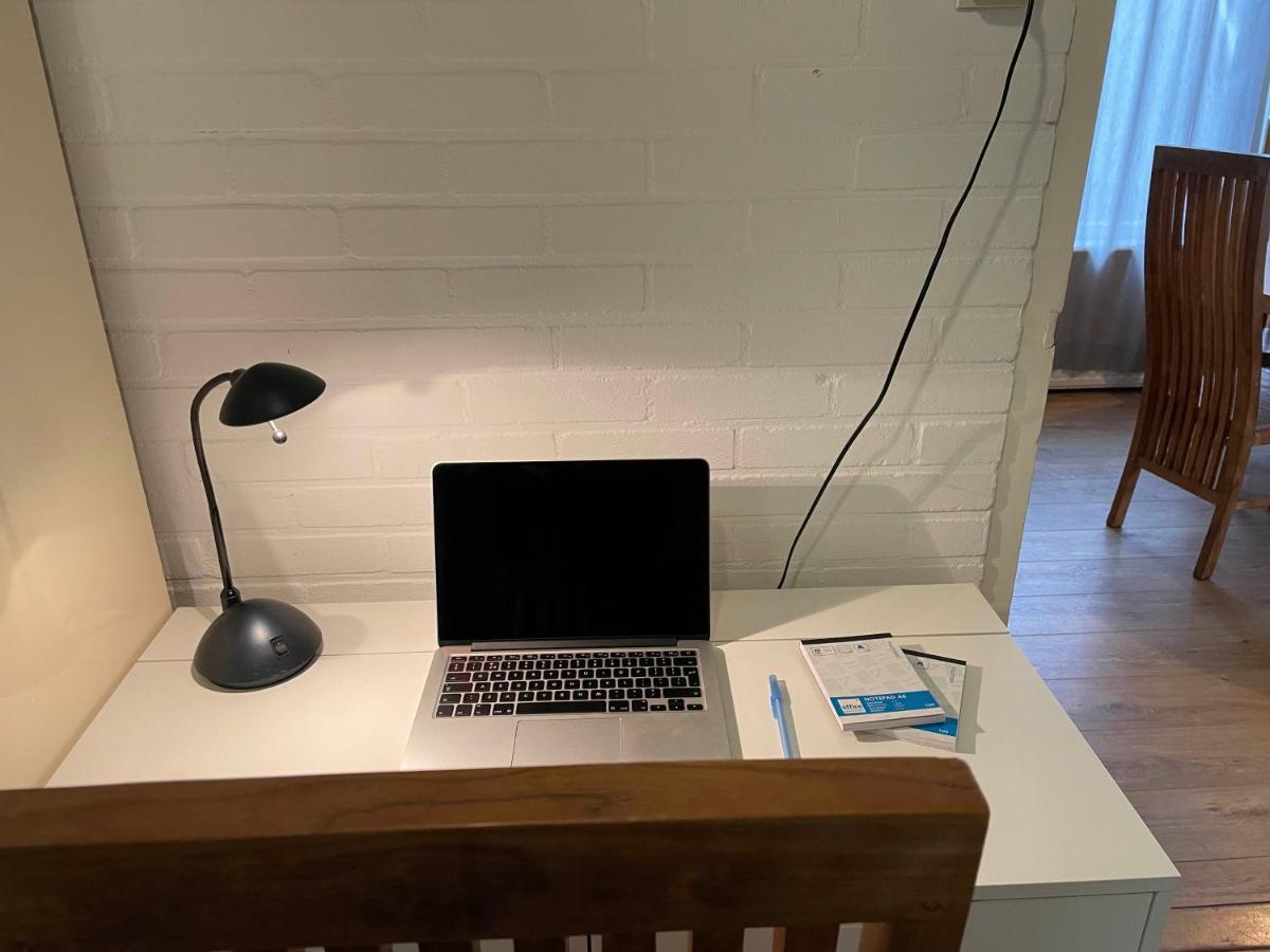 Gasselte Tofino, Een Comfortabel Vakantiehuis Naast Een Bos En Zwemmeerヴィラ エクステリア 写真